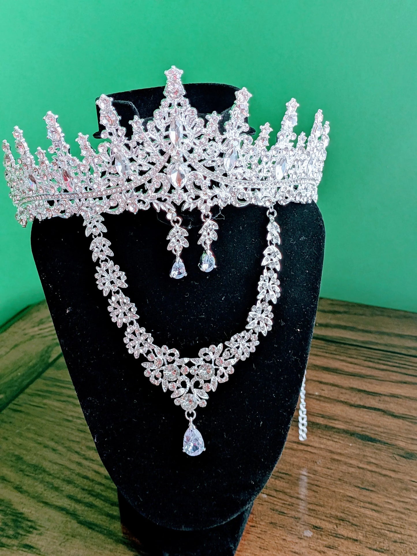 High End Luxury Crown Necklace Earrings set For Bride, Weeding Dress Jewelry, Weeding Necklace, Weeding Jewelry High End Grand - RizQ Life