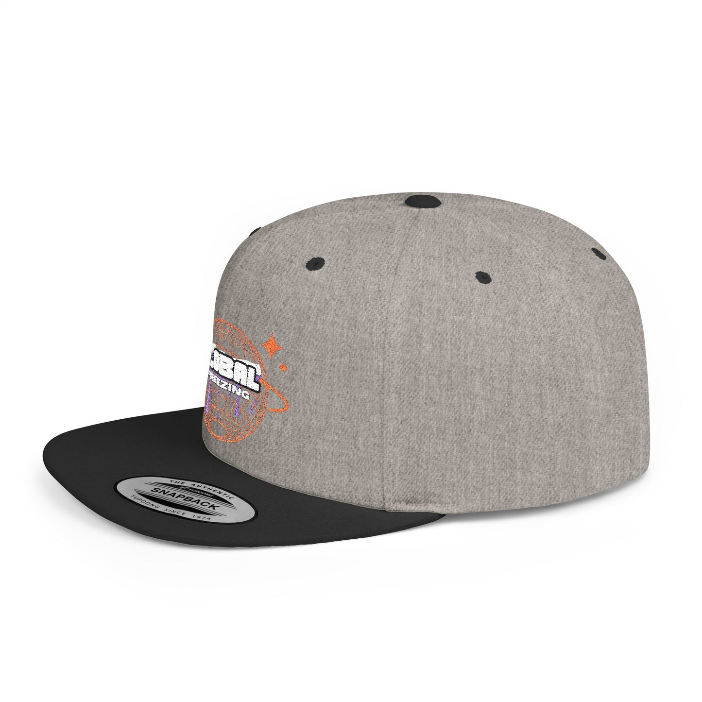 Casquette Snapback Global – casquette élégante à six panneaux ajustable pour hommes et femmes. Respirante, brodée et idéale comme cadeau ou pour un usage quotidien.