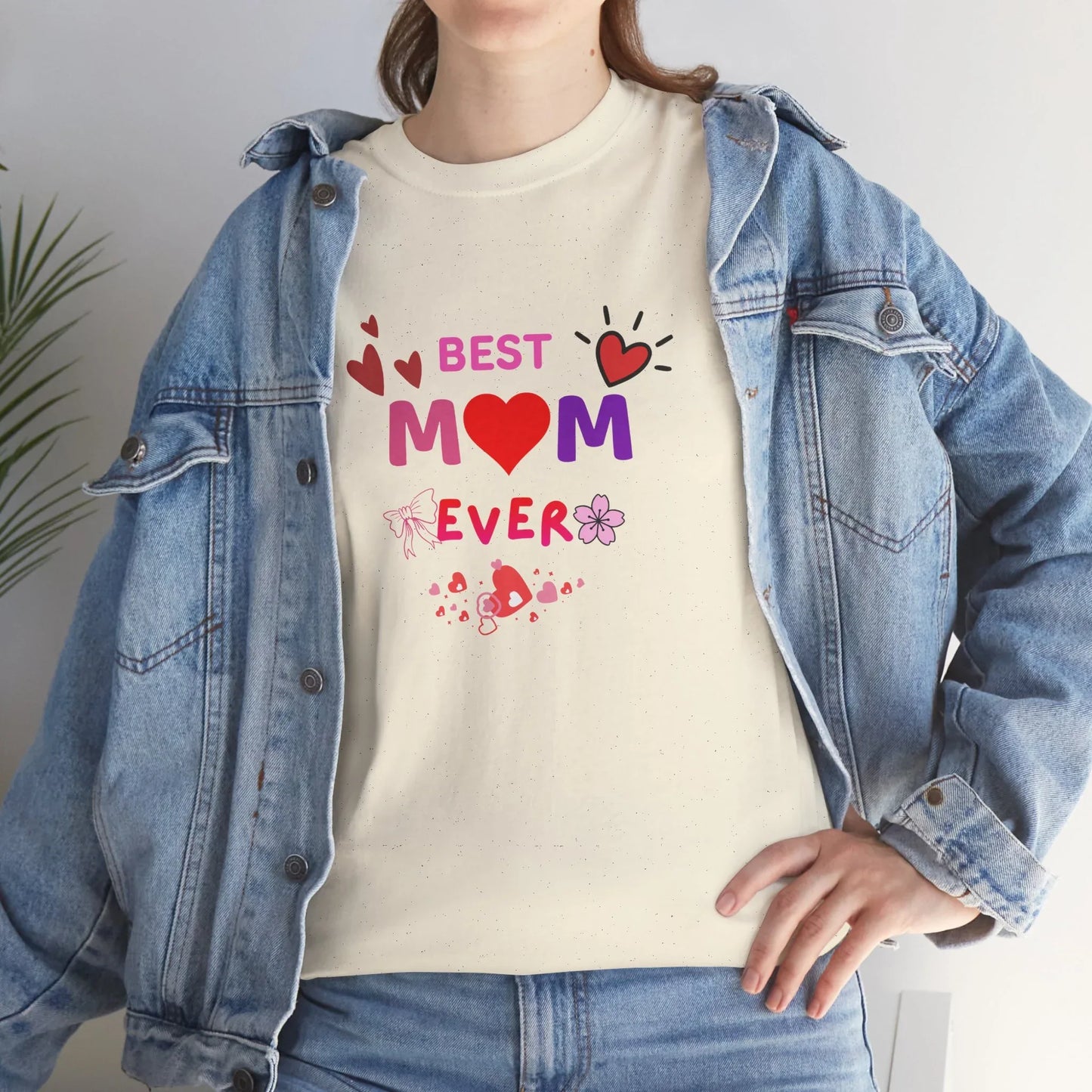 Best Mom Ever Mother’s Day T-Shirt - Aesthetic Heart & Bow Graphic Tee