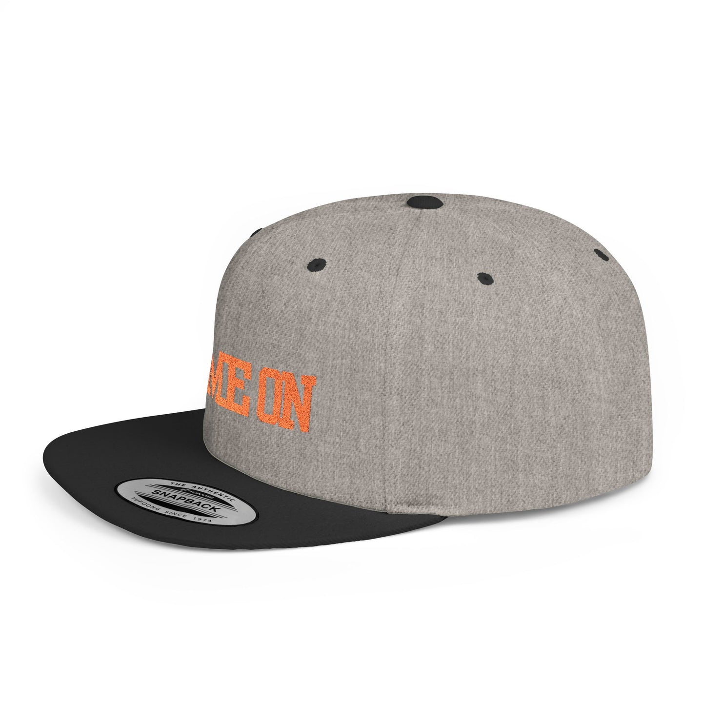 Trendy “Game On” snapback cap for adults. Adjustable flat bill hat, stylish streetwear accessory, perfect for gifts, festivals, sports, and casual outings.