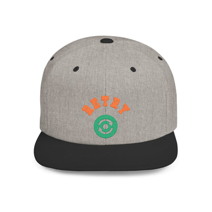 Retry Vintage Flat Bill Snapback Cap – Adjustable streetwear hat for men & women. Ideal gift for casual fashion, festivals, and urban style.