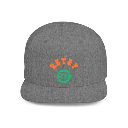 Retry Vintage Flat Bill Snapback Cap – Adjustable streetwear hat for men & women. Ideal gift for casual fashion, festivals, and urban style.