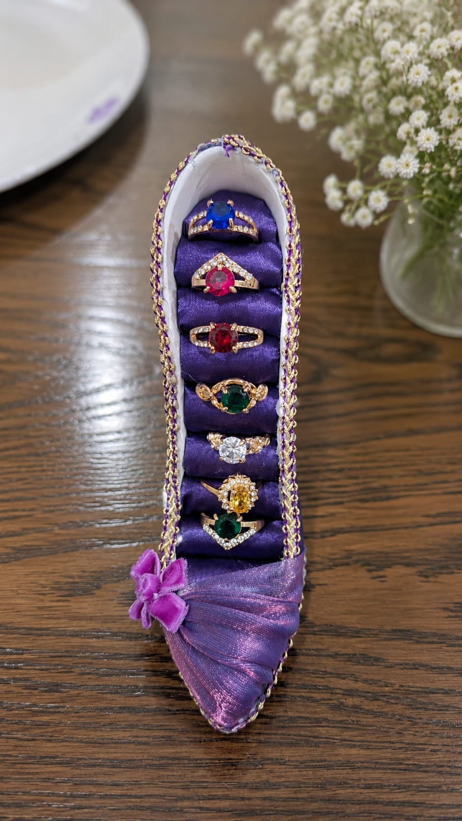 Royal Velvet High Heel Ring Holder Set with 7-Piece Multi-Color CZ Rings