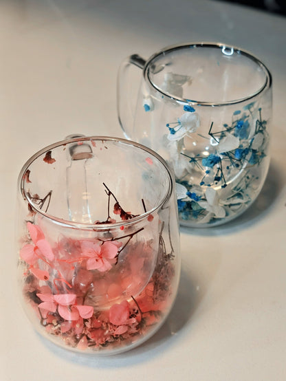 Clear Floral Glass Mug with Handle – Heat Resistant Insulated Glass Cup for Her, Dried Flower Gift